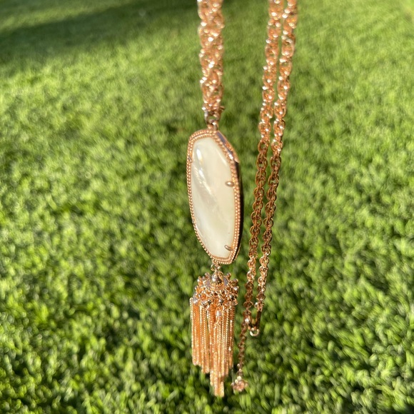 Kendra Scott
Rose Gold Rayne Long Pendant Mother Of Pearl Necklace - Picture 4 of 8